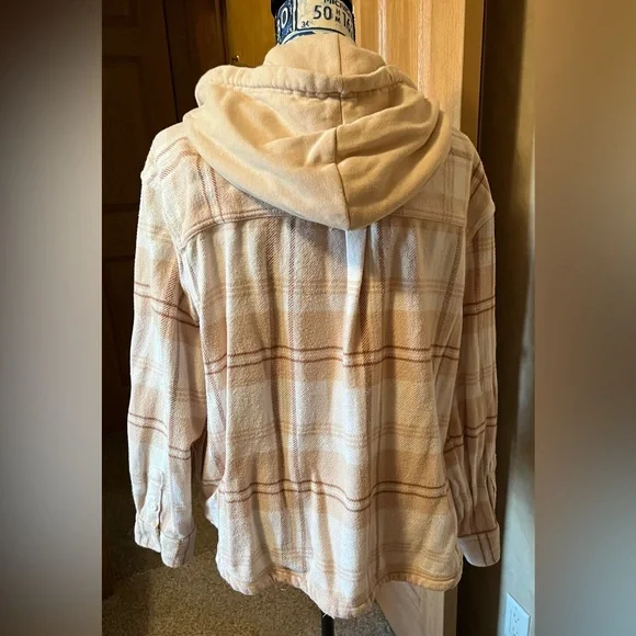 American Eagle Outfitters - Popover Flannel Top - Size Large - Picture 2 of 3